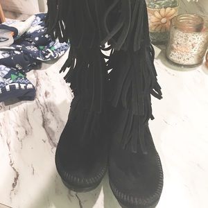 Minnetonka leather fringe boots